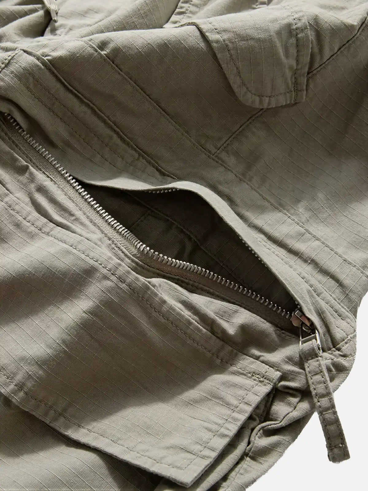 Wide-leg Cargo Pants With Large Pockets