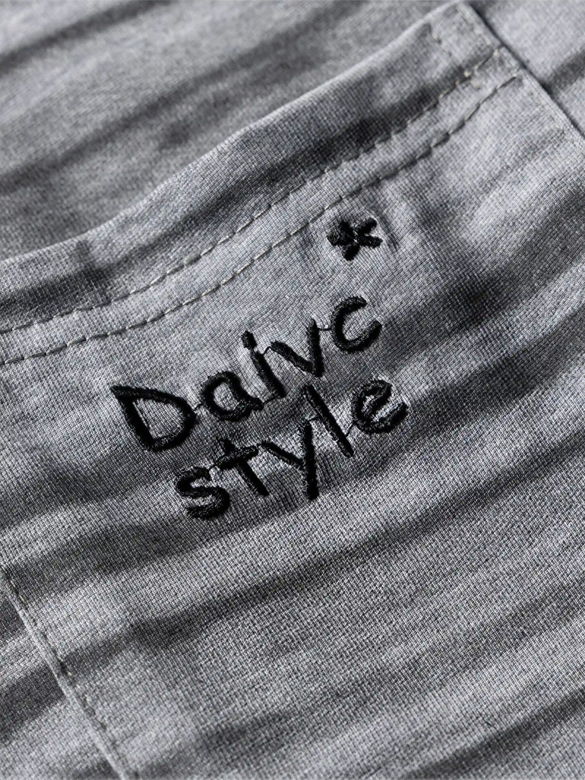 Loose-fit Striped T-shirt With Pocket Embroidery