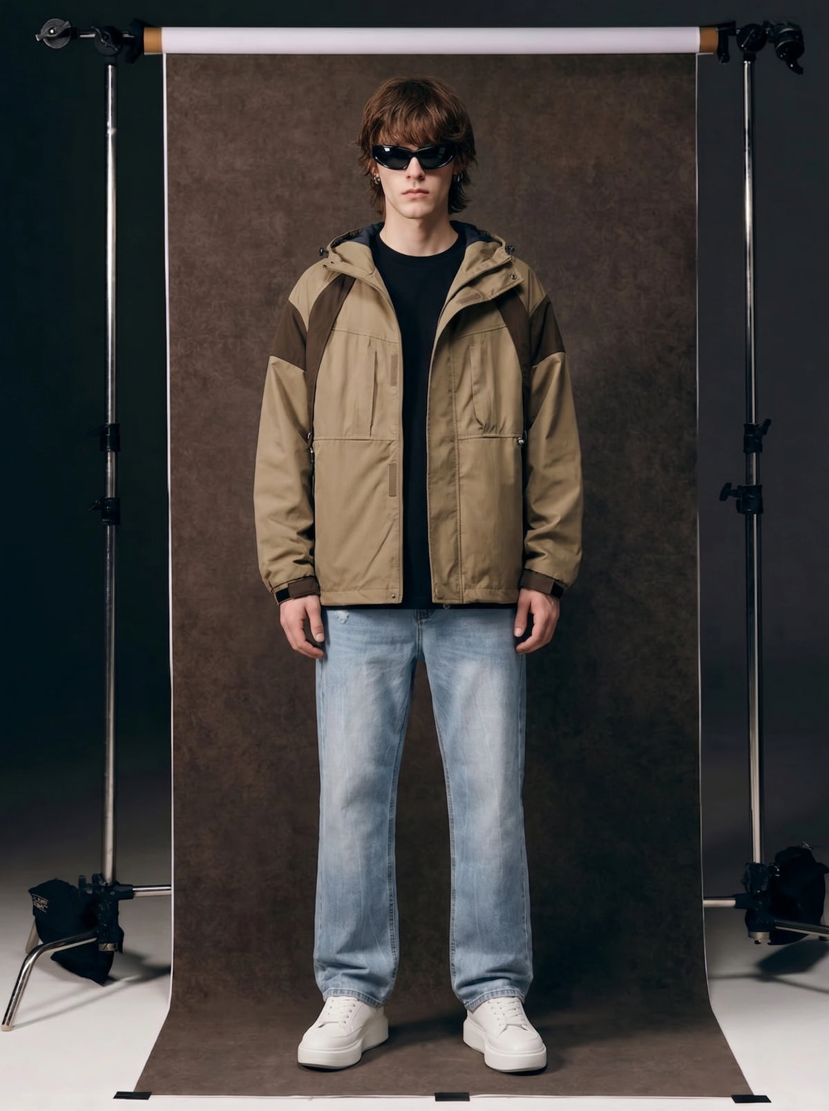 Versatile Loose-fit Outdoor Cargo Jacket