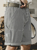 American-style Black And White Striped Cargo Shorts