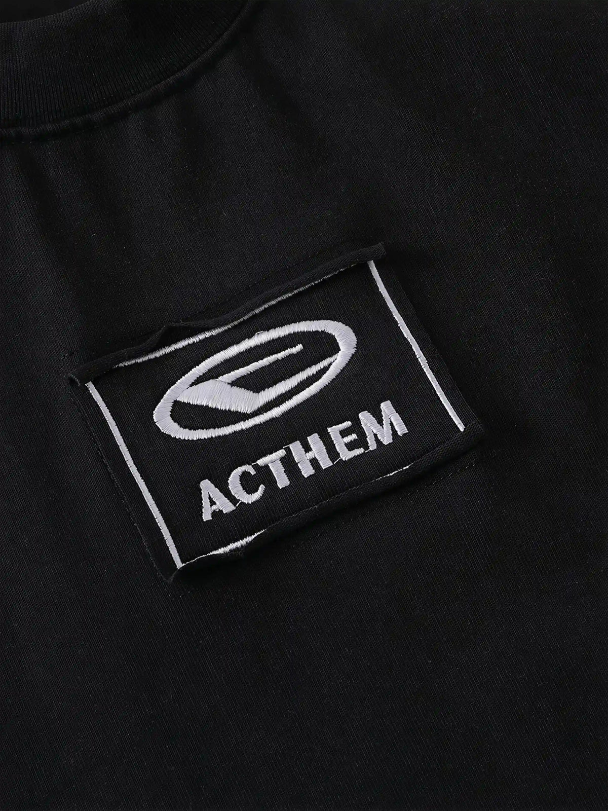 T-Shirt mit einzigartigem Schulterausschnitt-Design