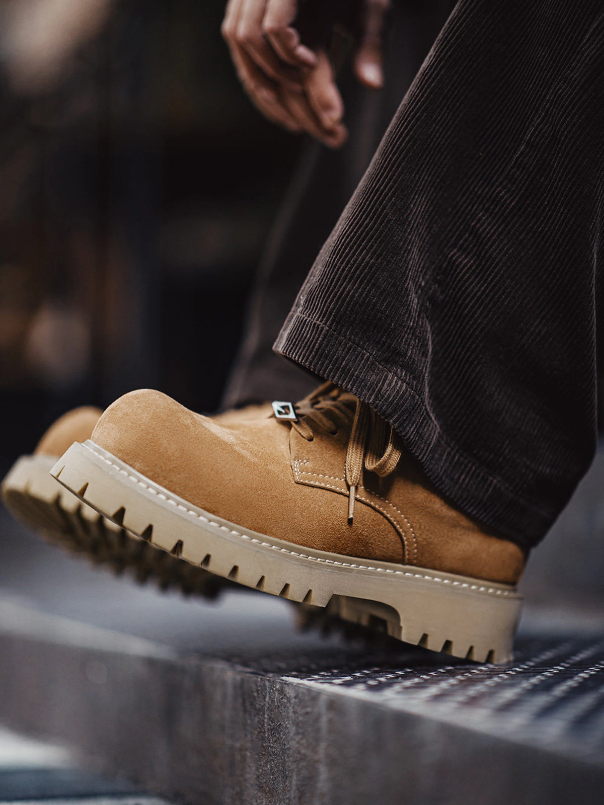 Height-increasing Commuter Work Shoes — Round-toe Leather Footwear