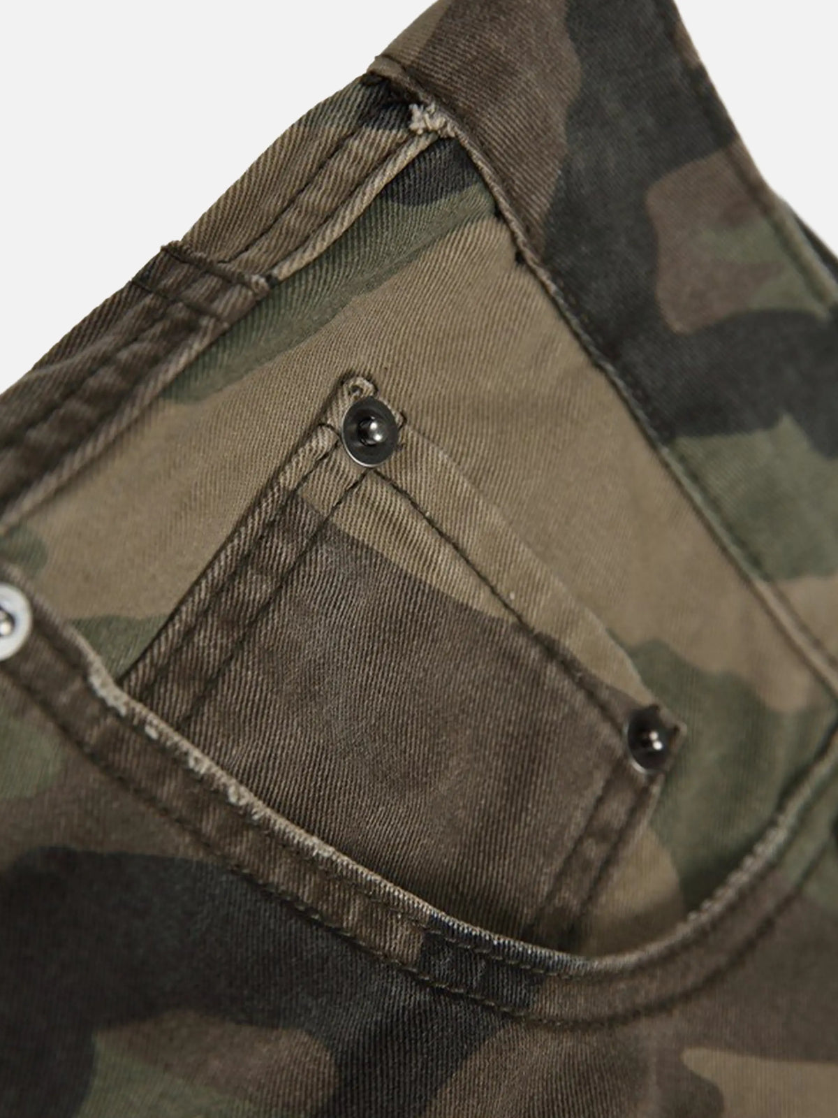 Retro Washed Distressed Camouflage Cargo Pants