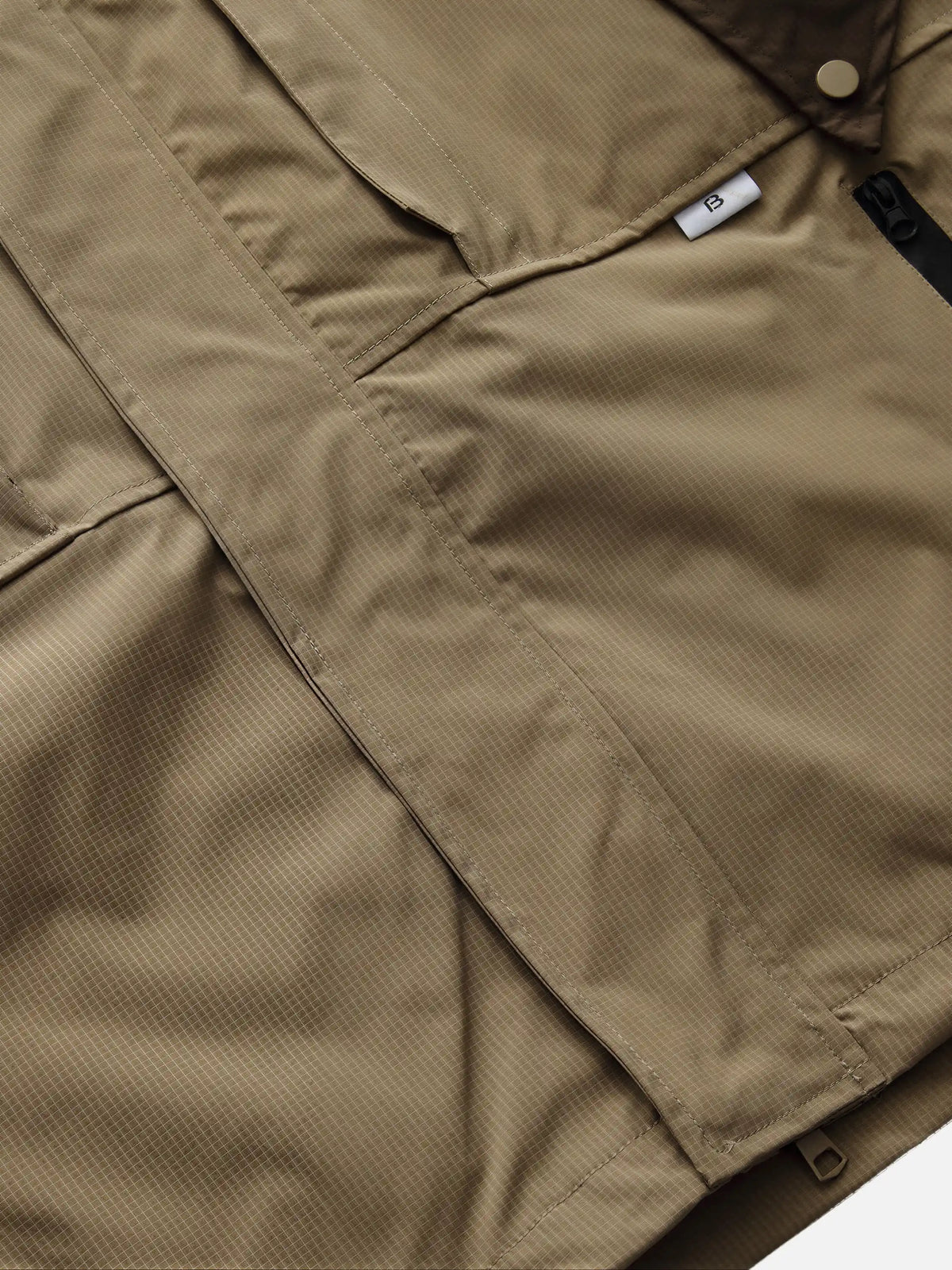 Versatile Loose-fit Outdoor Cargo Jacket
