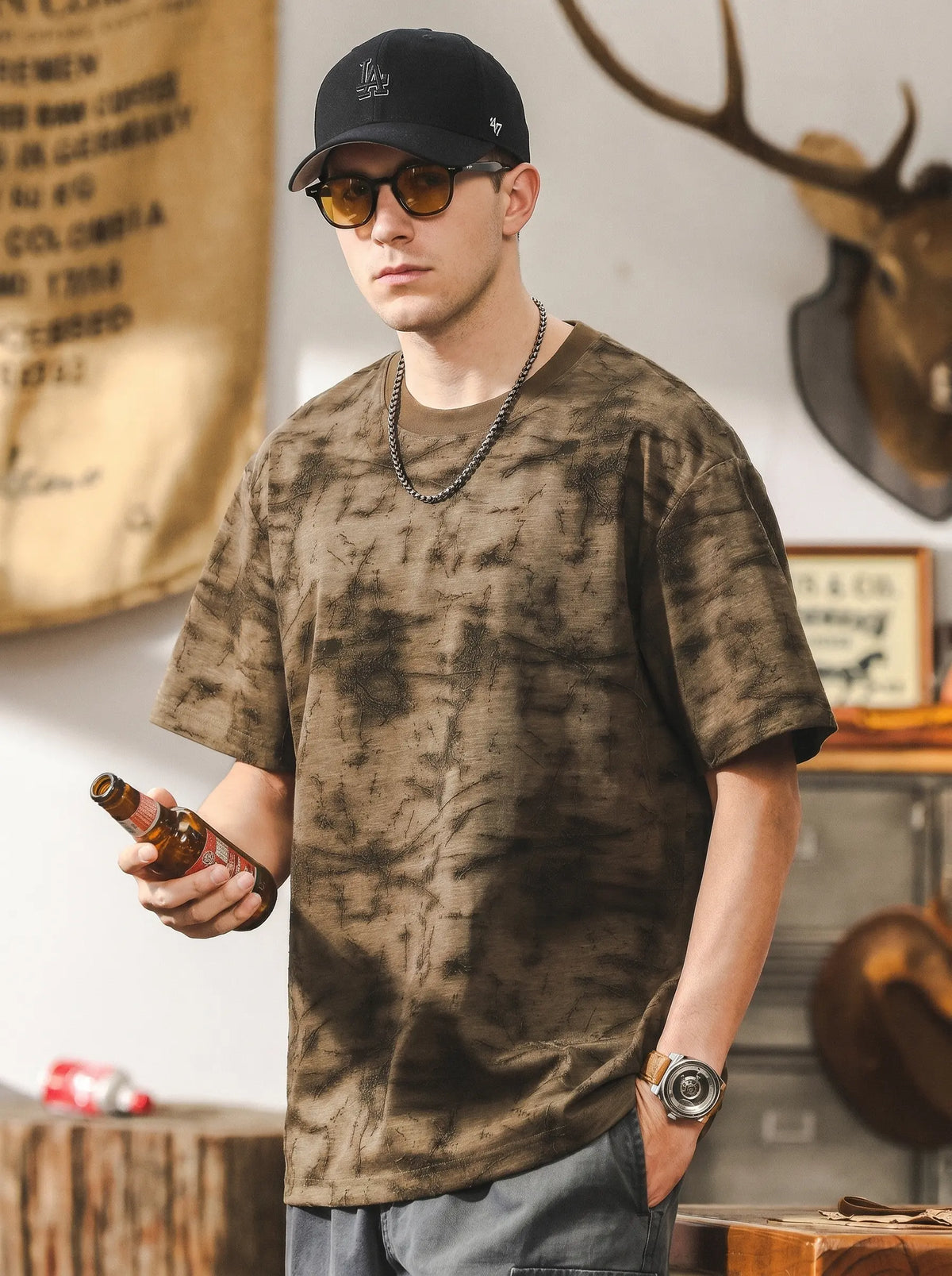 Retro Irregular Flocked All-over Print T-shirt